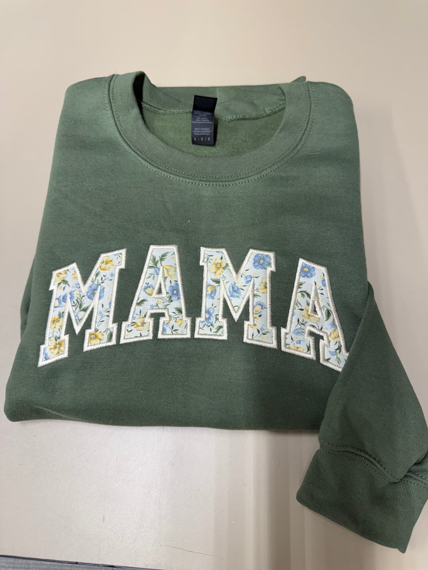 Mama Applique Crewneck Sweatshirt