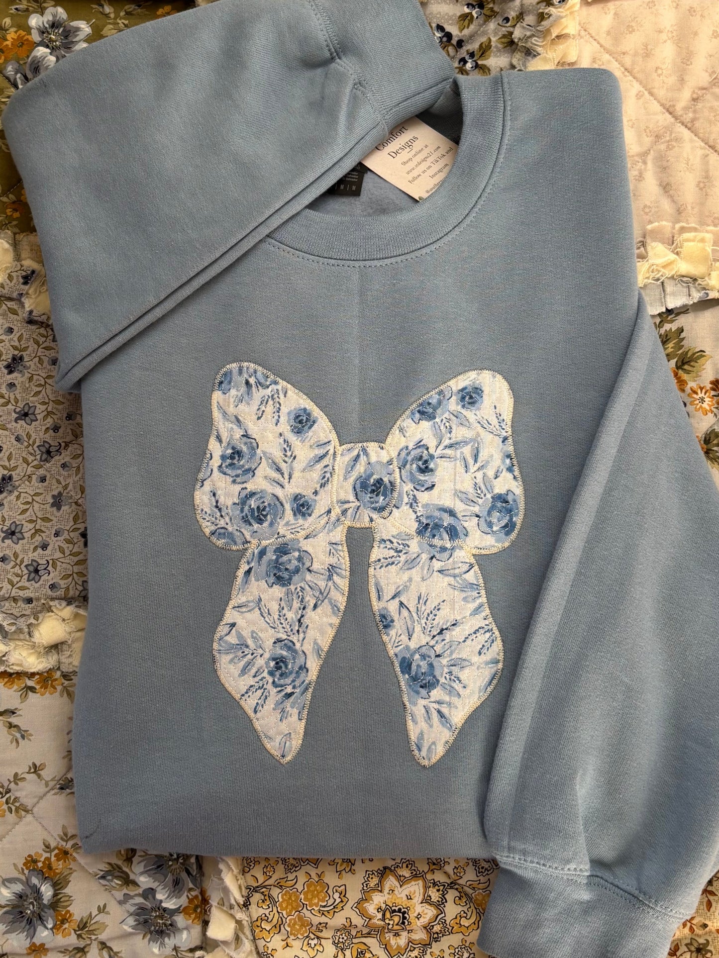 Coquette Quilted Bow Applique Sweatshirt