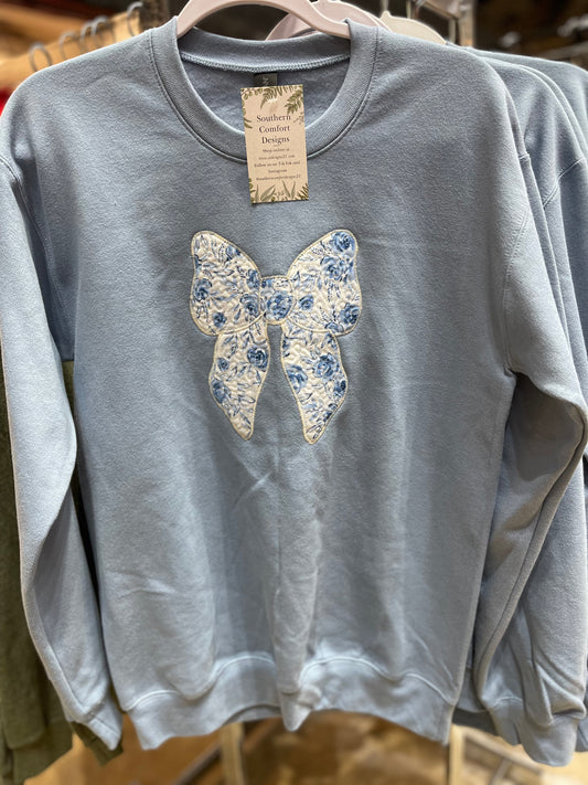 Coquette Quilted Bow Applique Sweatshirt